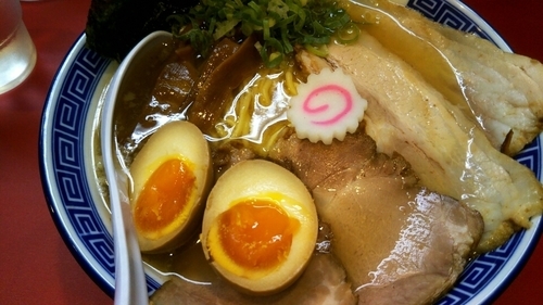 「特塩ラーメン　950円（麺大盛り無料）」@風は南から 蒲田店の写真