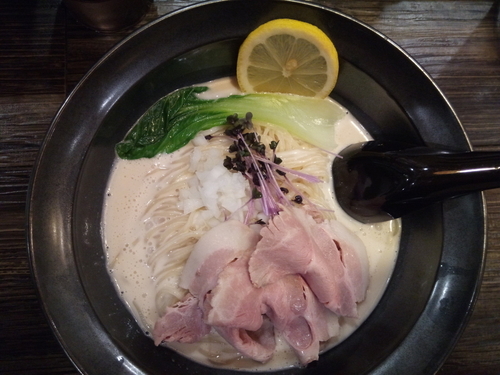 「山崎真鯛と羅臼昆布の冷やし白湯」@布施丿貫の写真