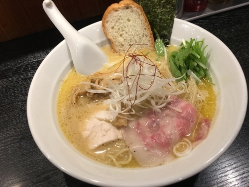 「鳥白湯醤油ラーメン」@上気元 いただきの写真