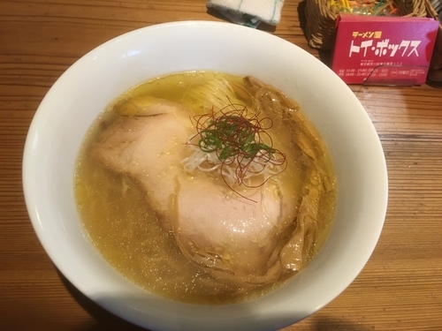 「塩ラーメン800円」@ラーメン屋 トイ・ボックスの写真