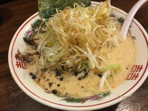 「豚骨醤油」@四十三代目 哲麺 入間宮寺店の写真