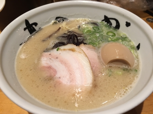 「純とん（半熟煮玉子入り）」@まんかい 天満橋店の写真