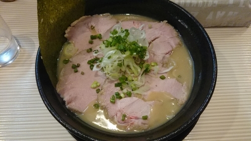 「チャーシュー豚骨ラーメン」@ラーメン ポール亭の写真