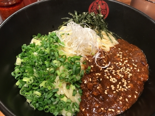 「ジャージャー麺」@油ソバ専門店 山ト天 東京スクエアガーデン店の写真