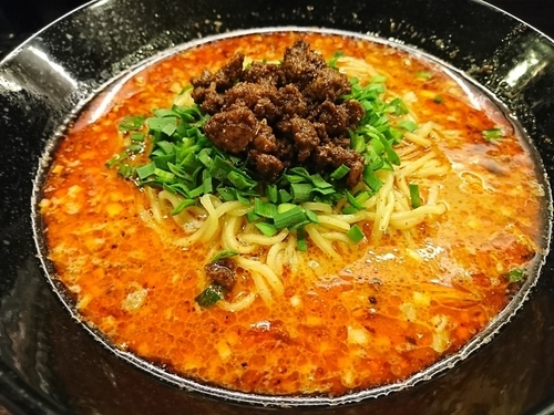 「担々麺(細めん大盛り)」@香噴噴 東京木場の写真