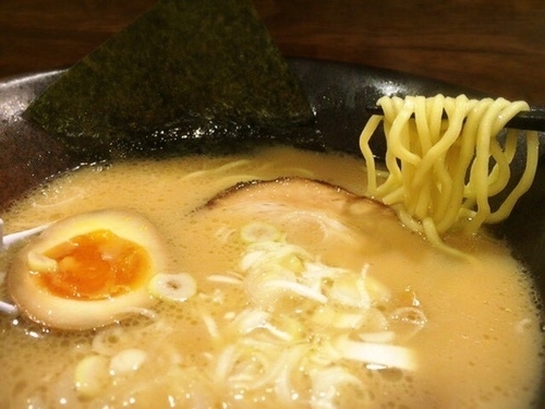 「醤油らーめん(650円)」@らーめん秀鳳の写真