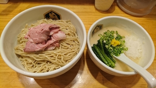 「冷やし真鯛つけ麺+特盛」@真鯛らーめん 麺魚の写真