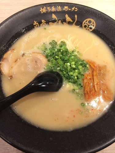 「ラーメン」@博多長浜ラーメン 東京みよし 新宿店の写真