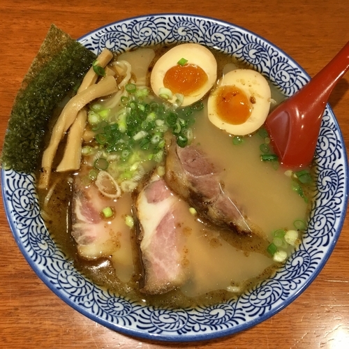 「特製中華そば (900円)」@土州屋の写真