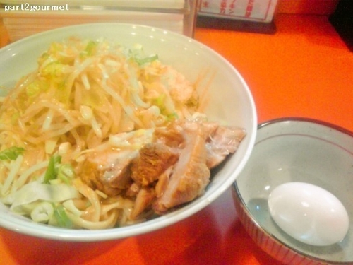 「油そば醤油(きざみ豚・温玉付き)+チーズ (960円)」@ちばからの写真