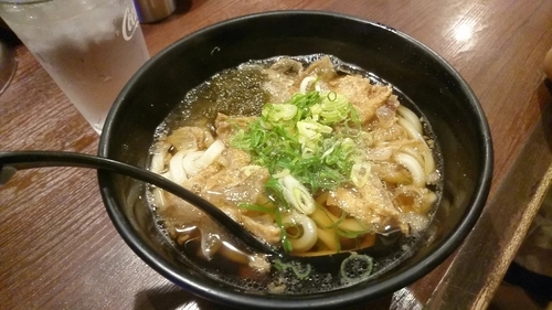 「かすうどん　600円」@かすうどん 加寿屋 大阪狭山店の写真