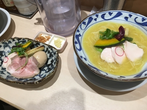 「鶏白湯Soba 特製」@銀座 篝 Echika池袋店の写真