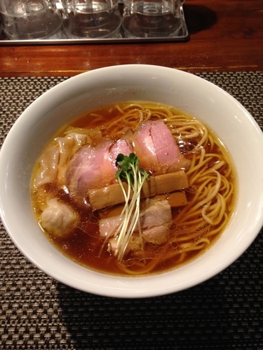 「鶏ワンタンそば」@らぁ麺 やまぐちの写真