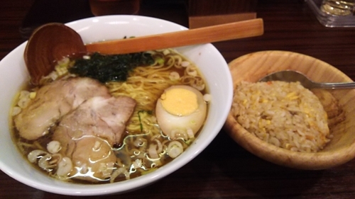 「ラーメン＋半炒飯 680円」@谷記 木場7号店の写真