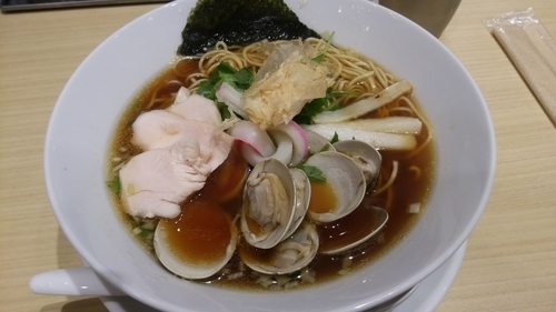 「鶏と煮干と蛤のトリプルSOBA」@むぎとオリーブ 日本橋店の写真