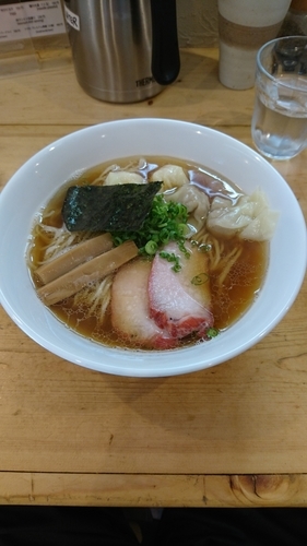 「特製ワンタン麺(ハーフ)Mix 900」@支那そば 大和 稲荷町本店の写真