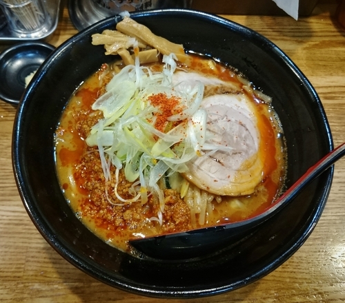 「特製そぼろ旨辛赤味噌ラーメン(限定)  950円」@麺処 花田 上野店の写真