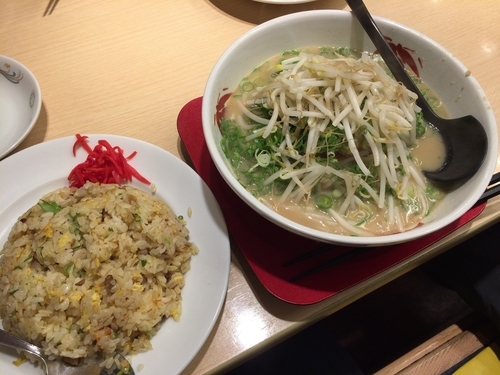 「レギュラーセット【極み醤油豚骨】」@麺屋 やすの写真