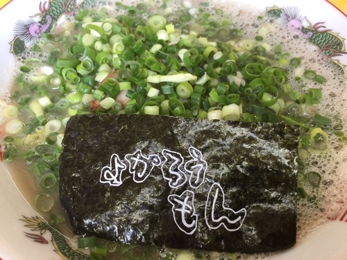 「ネギラーメン＋替え玉x2」@よかろうもんの写真