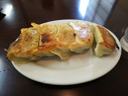 「餃子」@手打ラーメン 俵屋 小山店の写真