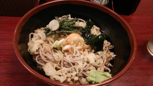 「冷やしたぬきそば 450円 + 生玉子 60円」@蓼科の写真