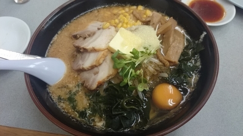 「デラックスラーメン」@くるまやラーメン 万力店の写真