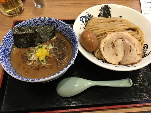 「半熟味玉濃厚つけ麺」@日本の中華そば富田 成田空港店の写真
