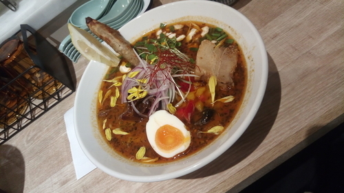 「スパイスラーメン＋半ライス」@スパイスラーメン 点と線.の写真