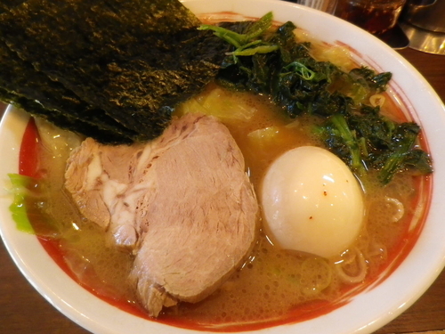 「キャベ玉ラーメン」@とんこつラーメン とん桜の写真