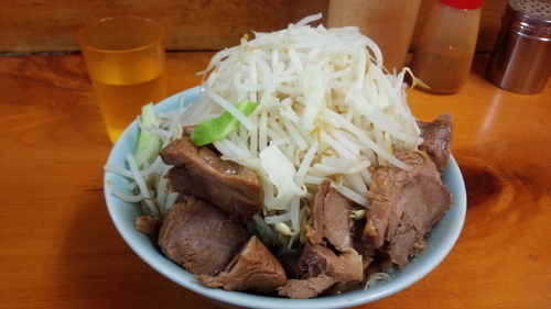 「豚ラーメン」@ラーメン二郎 新橋店の写真