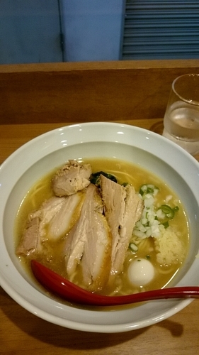 「豚増ラーメン＋無料半ライス＋ニンニク」@ラーメン カワタカの写真