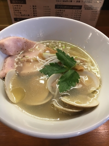 「鳥と蛤の塩そば¥800」@醤油と貝と麺そして人と夢の写真
