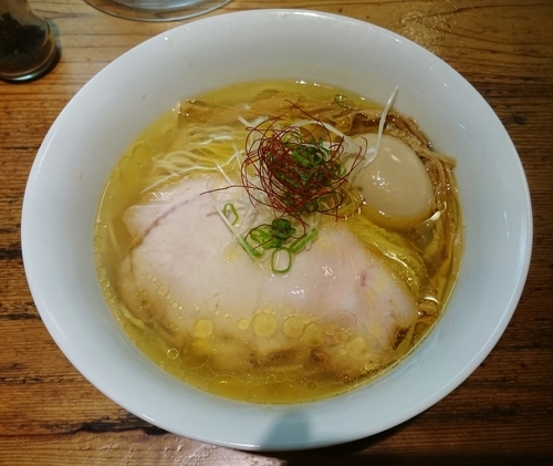 「味玉塩ラーメン　900円」@ラーメン屋 トイ・ボックスの写真