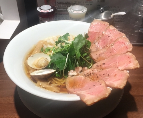 「赤鶏と蛤の淡麗チャーシュー麺」@麺屋 ねむ瑠の写真