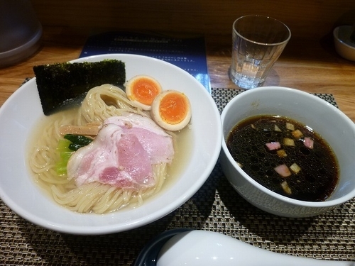 「[夏季限定] 鯛昆布水つけ麺 (醤油)＋味玉」@生粋 花のれんの写真
