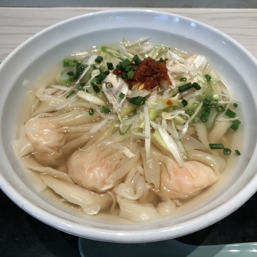 「海老ワンタン入り塩ラーメン(¥1,030)」@TOKYO AIRPORT RESTAURANTの写真