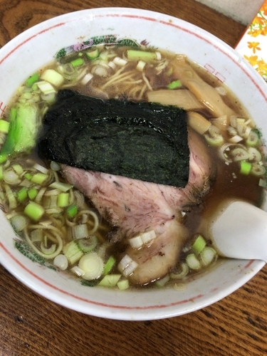 「しょうゆうラーメン 750円」@米屋の写真