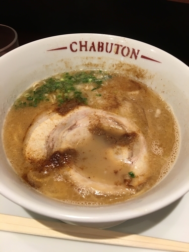 「とんこつらぁ麺」@ちゃぶ屋 とんこつ らぁ麺 CHABUTON ヨドバシ横浜店の写真