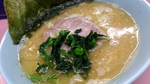 「ラーメン並全部普通７００円」@千家 根岸店の写真