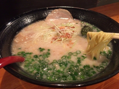 「豚骨ラーメン(700円)」@らーめん けいぶの写真