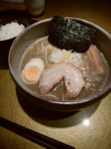 「煮干しそば塩・替え玉・ご飯小」@麺屋 音の写真