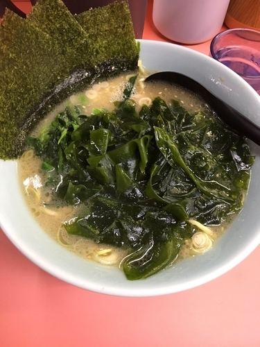 「ワカメラーメン」@千家 根岸店の写真