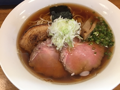 「魚出汁 醤油 チャーシュー1枚増し」@青山清湯そば 青ノ樹の写真