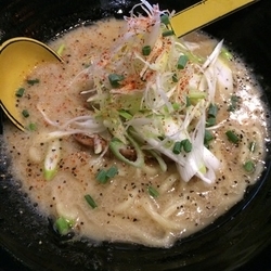 特濃豚骨ラーメン