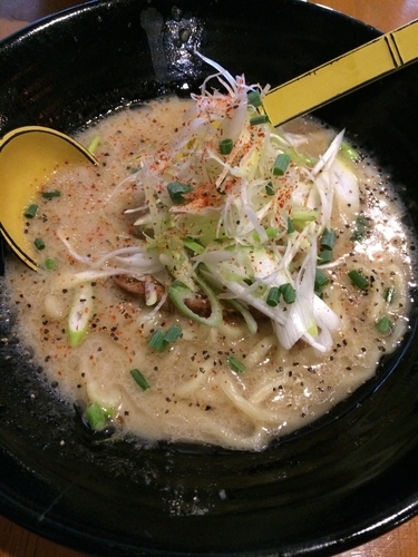 「特濃豚骨ラーメン」@ラーメン ふたつ矢の写真