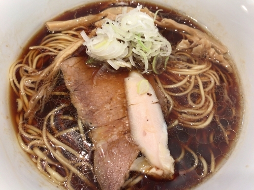 「醤油らあめん750円」@本格中華蕎麦 ゆるぎの写真