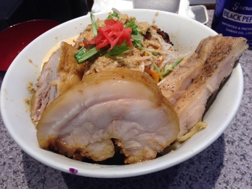 「「限定」宮し中華 + 豚増し」@ラーメン宮郎の写真