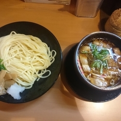 夏季限定 つけ麺 中 750円