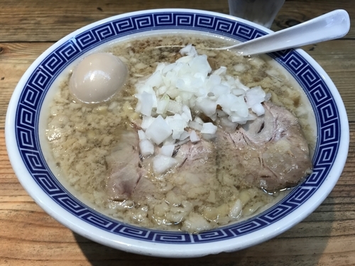 「背脂煮干し」@ナベラボ 池袋〝新潟ラーメン〟の写真