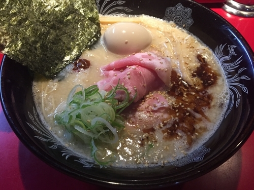 「特製豚骨」@らーめん・つけめん こてんぱんの写真